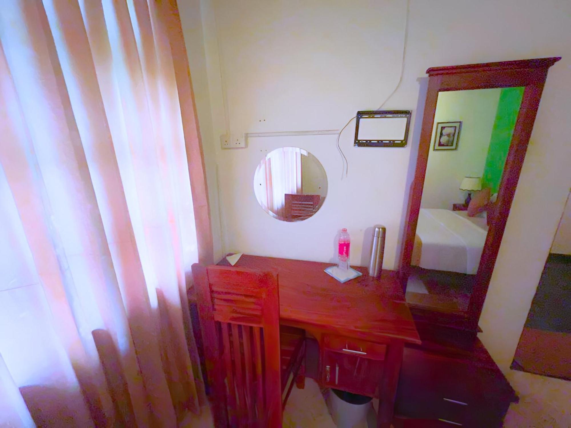 Notre Dame D'Arcadia Hotel Nuwara Eliya Bilik gambar